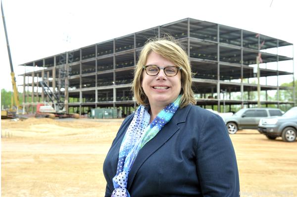 10_TracyFoster_TOP_building2